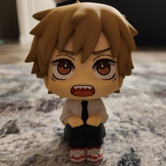 Chainsaw Man Denji Look Up Figure - Picture 1 of 1